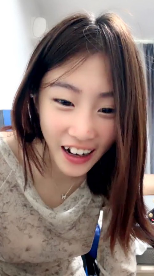 阿黑颜小母狗，舞蹈女学生【06年美少女】道具狂插自慰，首次啪啪4