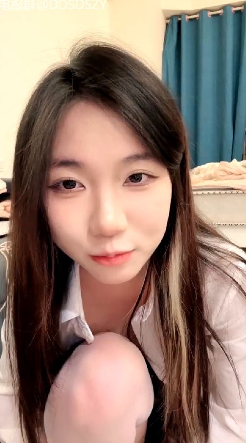 清纯反差妹【猫猫在校】JK紫裙全裸道具自慰啪啪粉穴特写