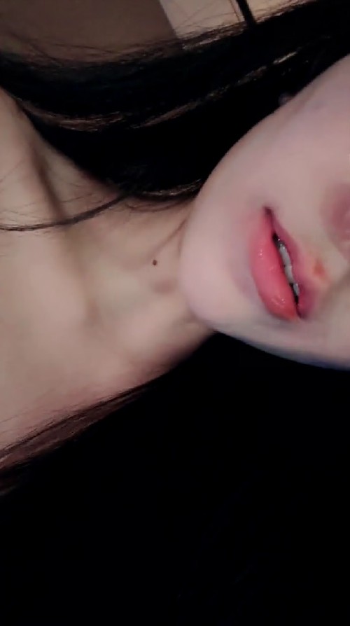 今年最美女神来了【池池】极品身材 大奶嫩穴 美腿美脚 道具自慰 淫水狂喷