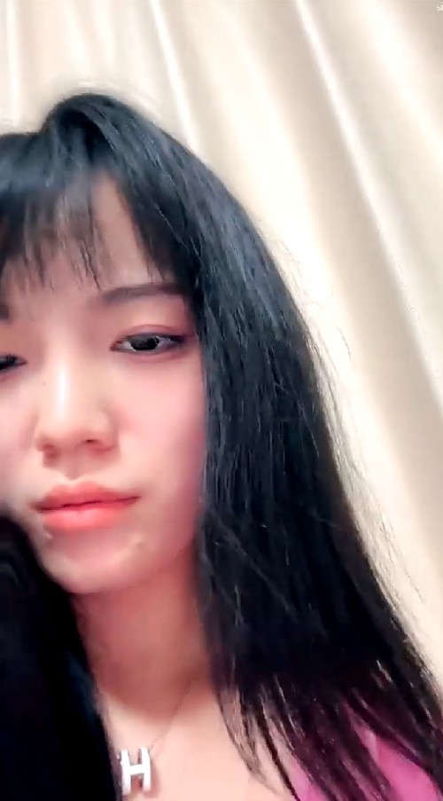【许伊子】人美穴粉 吃鸡被干在床上骚的一批无套啪啪  狂撸