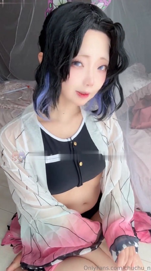 卡哇伊COS反差博主【chuchu_n】单独解锁，鬼灭之刃小忍，脸穴同框阿黑颜自慰喷水