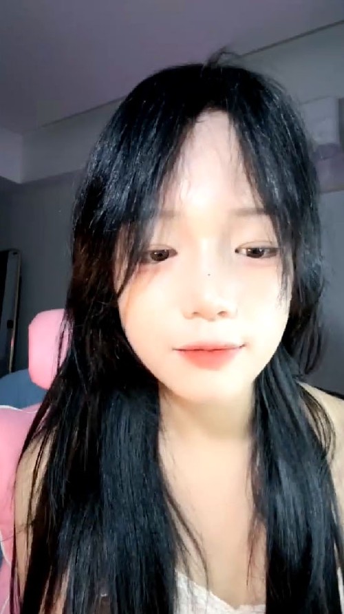 G奶女学生 极品身材 短毛嫩穴  闺蜜吧啦同筐 裸舞  跳蛋大鸡巴自慰 爽喷水