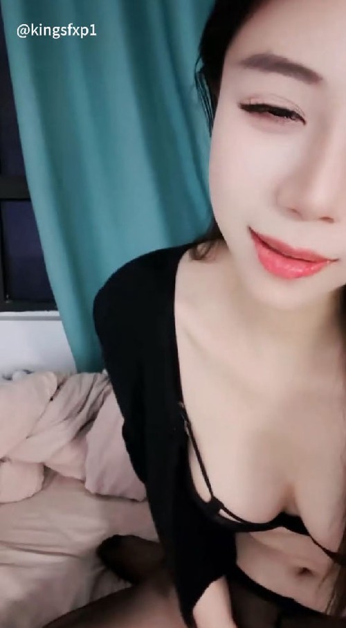 清纯女校花是个极品炮架蜜穴多汁揉奶玩逼超强尺度大鸡巴疯狂抽插 酥胸诱惑 丝袜美腿 真是美到爆炸2