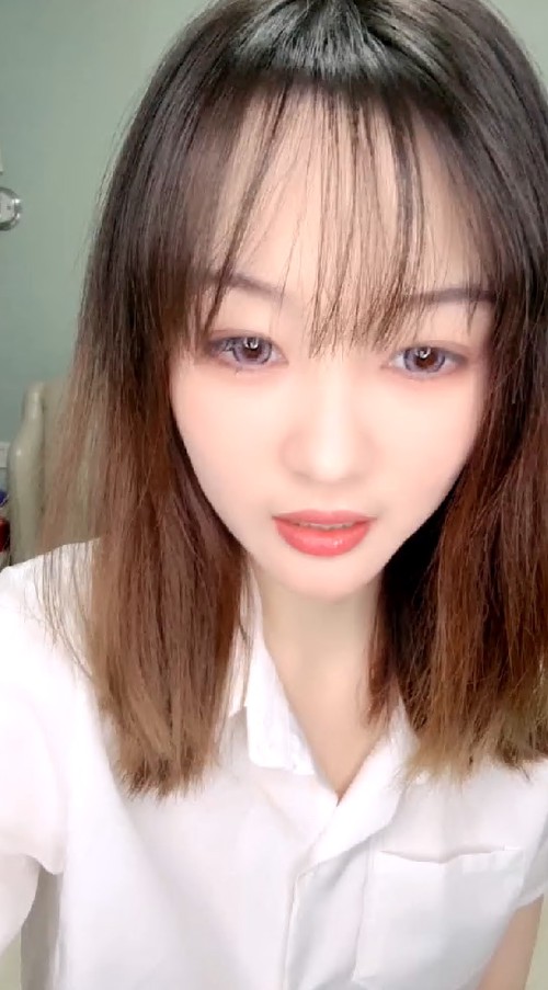 高颜值情侣露脸啪啪深喉口交女上骑乘 2