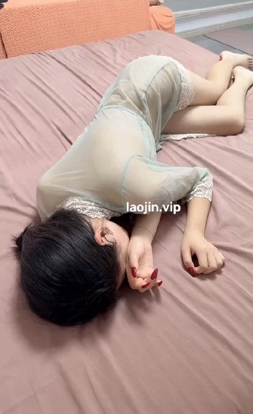 28岁极品小少妇，情趣睡