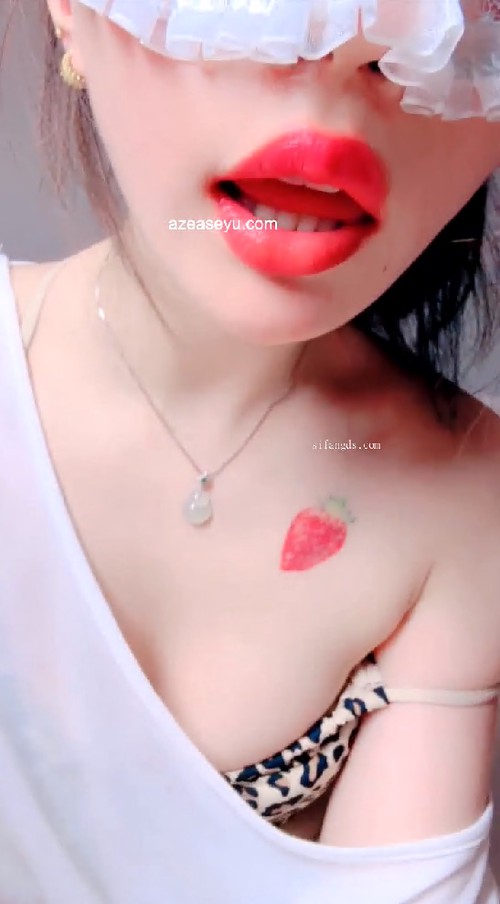 一字马瑜伽女神【瑜伽甜甜酱】肌肤如凝脂 健身美臀性感红内衣内裤 极品中的极品 大屌抽插高潮起哗哗喷 (1)