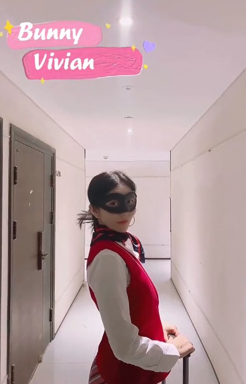 南航空姐 绝美长腿御姐『Vivian』