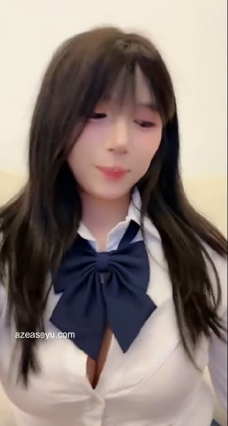 多人求购，高颜值反差婊【已出落月】重金1v1道具自慰阿黑颜