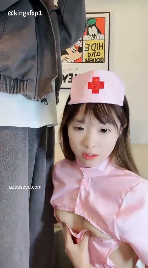 甜美校花 白皙酥胸 美腿丝袜 学生制服 极品护士装 无套啪啪特写 流白浆 吃鸡 快要爽死啦